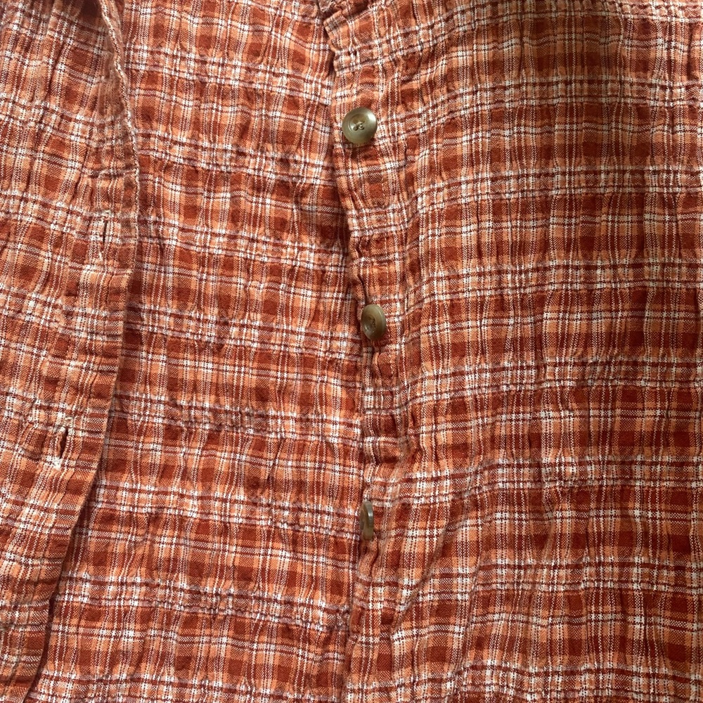 Button up - Picture 2 of 4